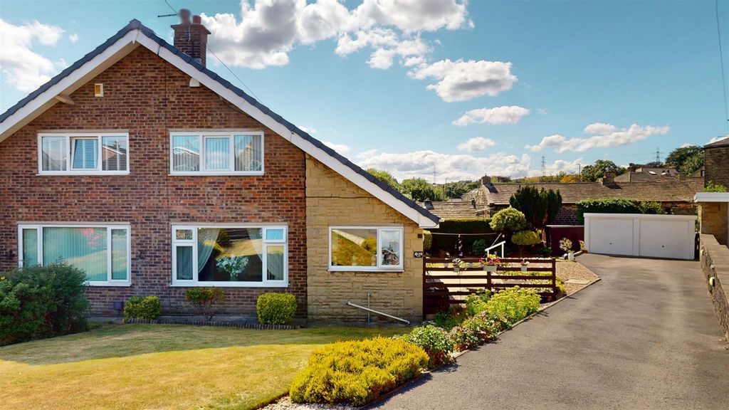 Property photo 1 of 16 External