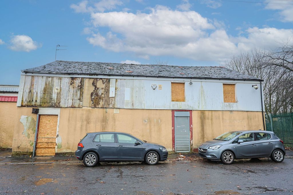 Property photo 3 of 8