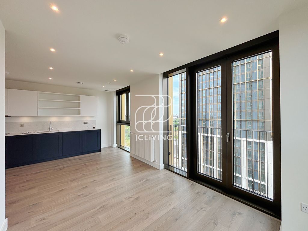 Property photo 3 of 18 Gallery