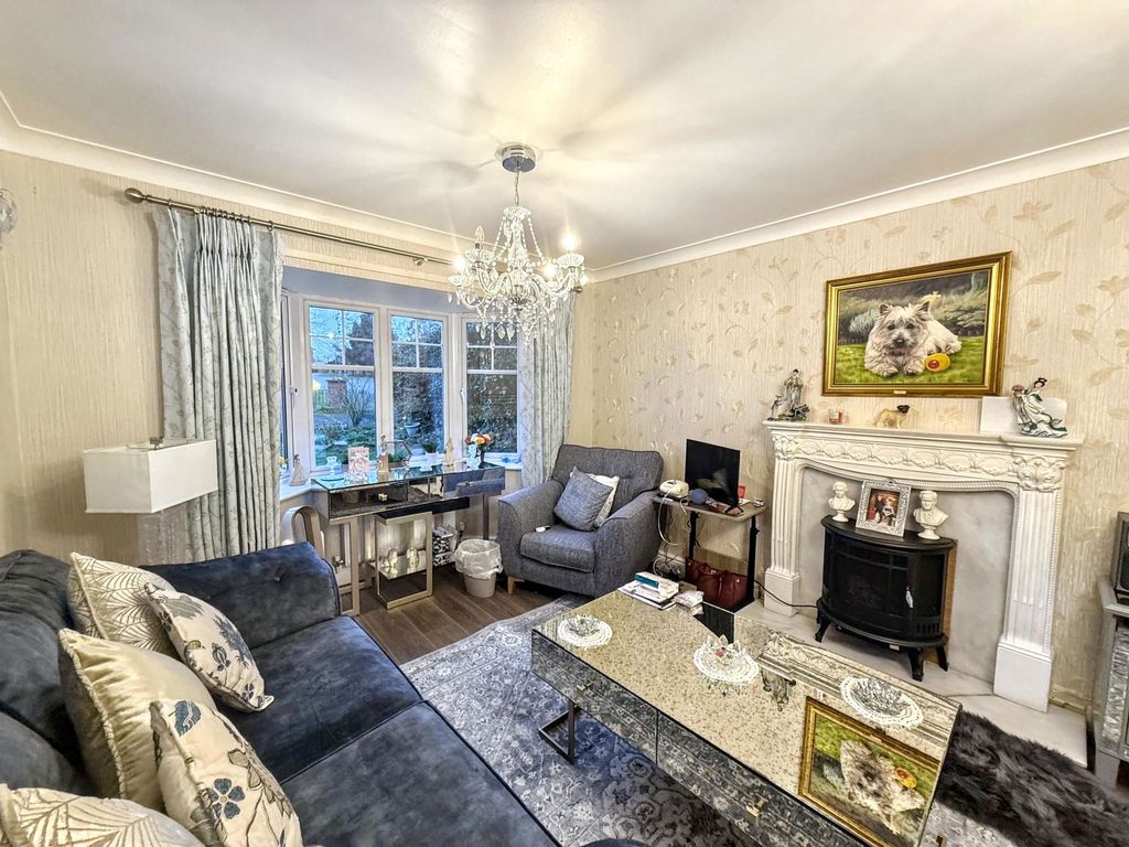 Property photo 2 of 23