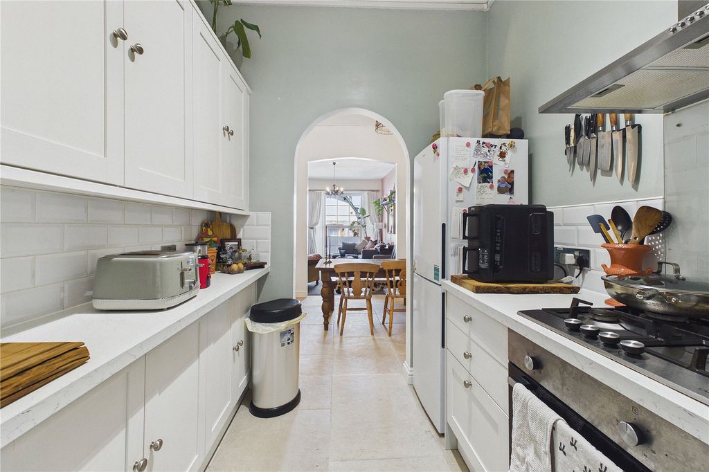 Property photo 3 of 10 Picture No. 02