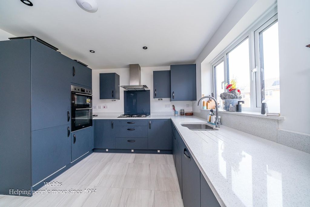 Property photo 3 of 33 Webbs-5.Jpg