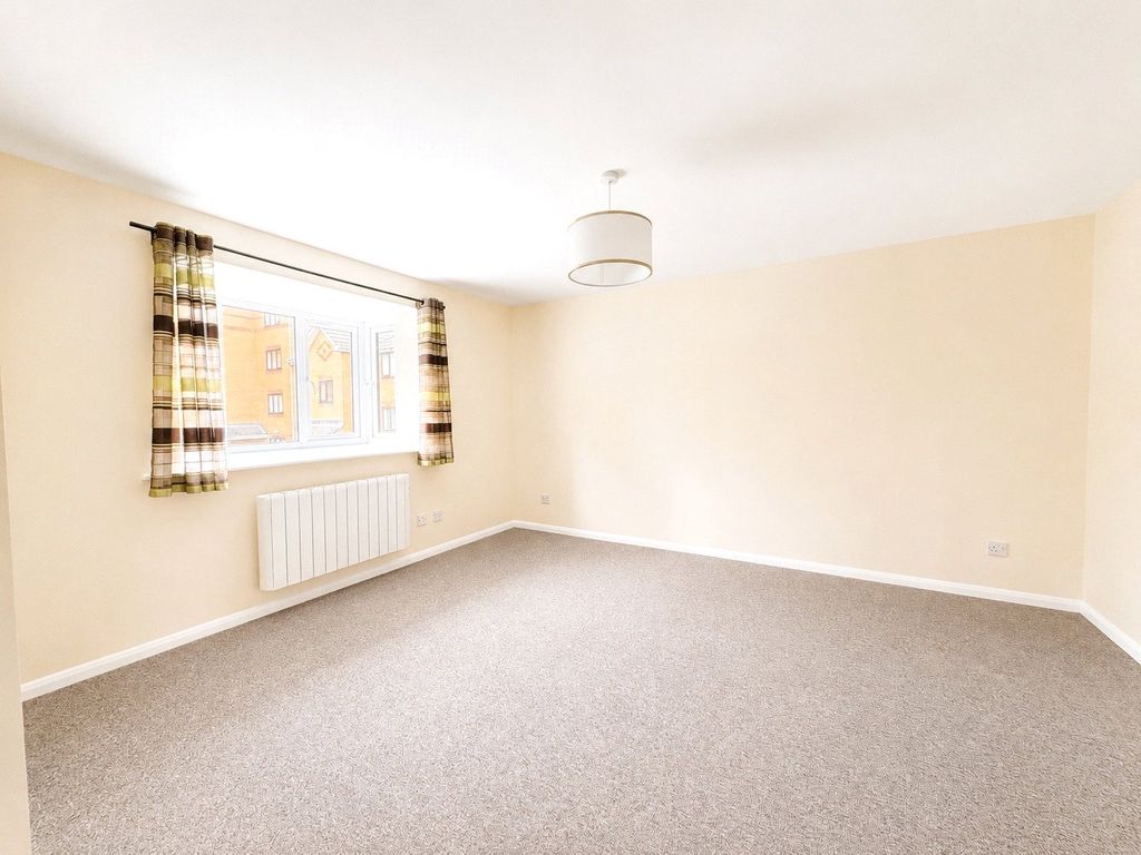 Property photo 3 of 7 Picture No. 06