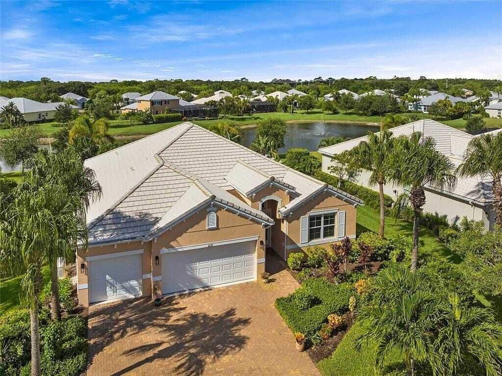Property photo 1 of 30