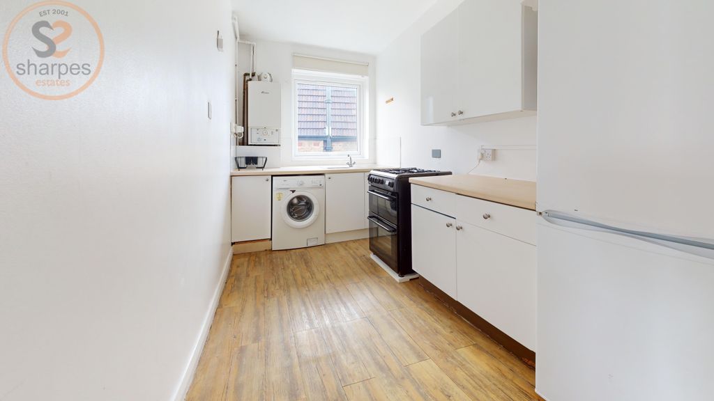 Property photo 1 of 18 240C-Haydons-Road-Kitchen