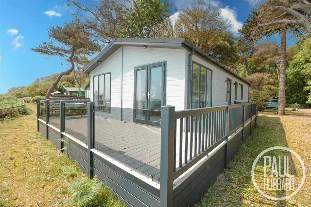 Property photo 1 of 20 7R5A0008-2.Jpg
