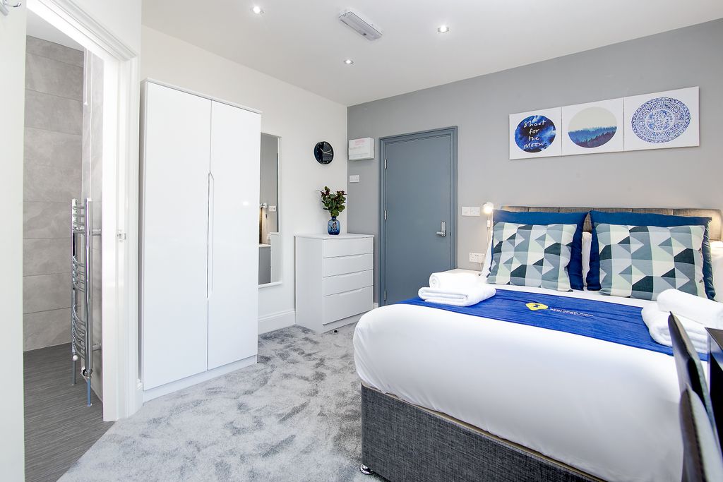 Property photo 2 of 5 Studio 5