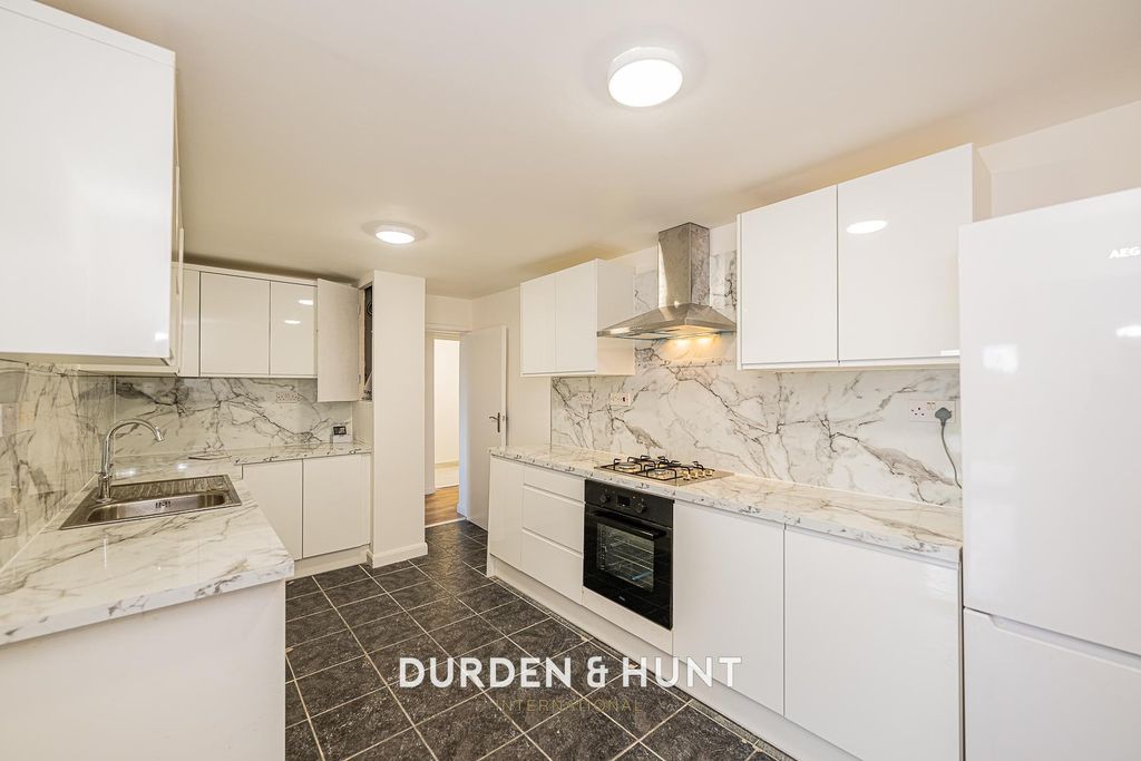 Property photo 2 of 22 Shortlands-13.Jpg