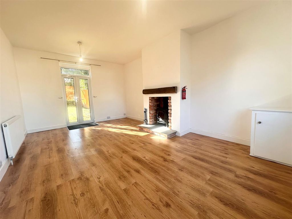 Property photo 3 of 12 1.Jpg