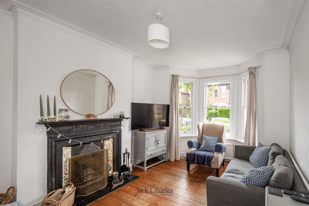 Property photo 2 of 14 l1