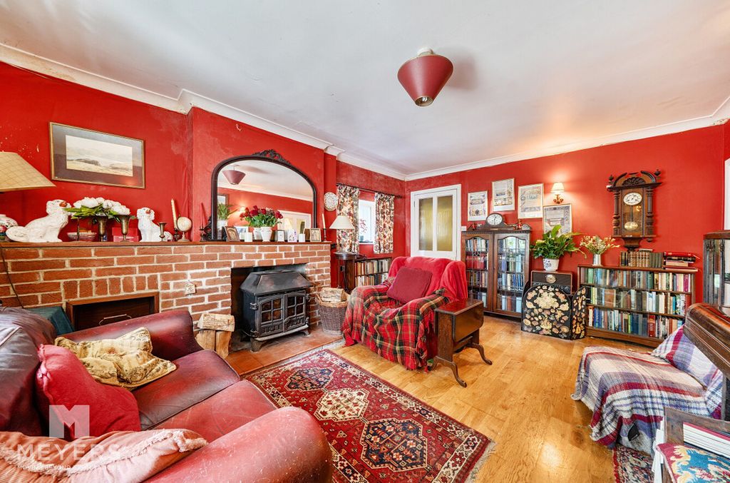 Property photo 3 of 14
