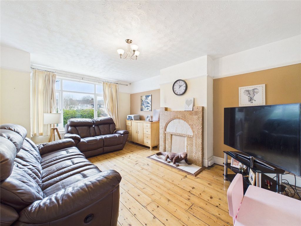 Property photo 3 of 22 Picture No. 13