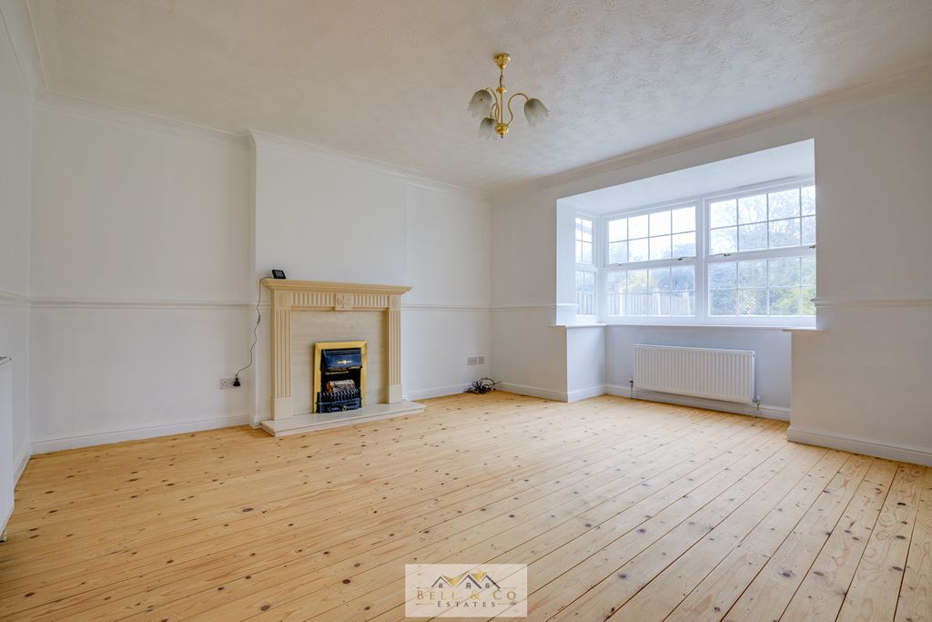 Property photo 3 of 25 Lounge 1.1