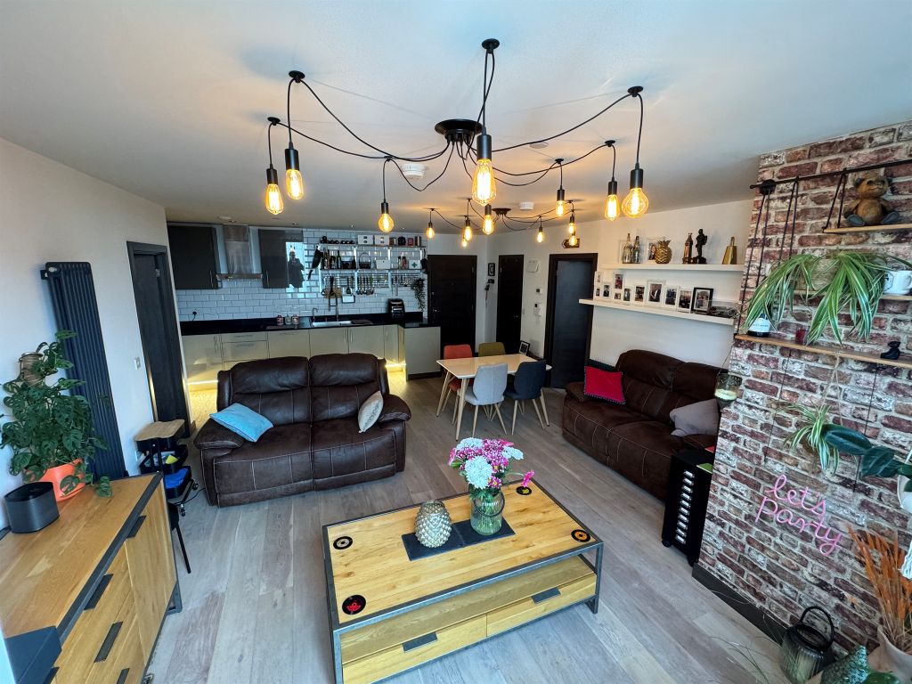 Additional image 5 of 2 bed penthouse for saleEast Station Road, Fletton Quays, Peterborough PE2
