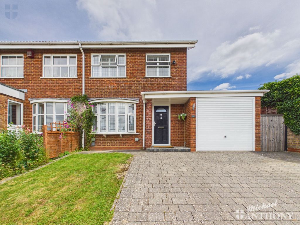 Property photo 1 of 10 Cam03852G0-Pr0714-Still002