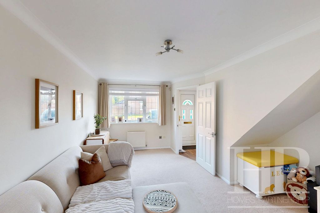 Property photo 2 of 19