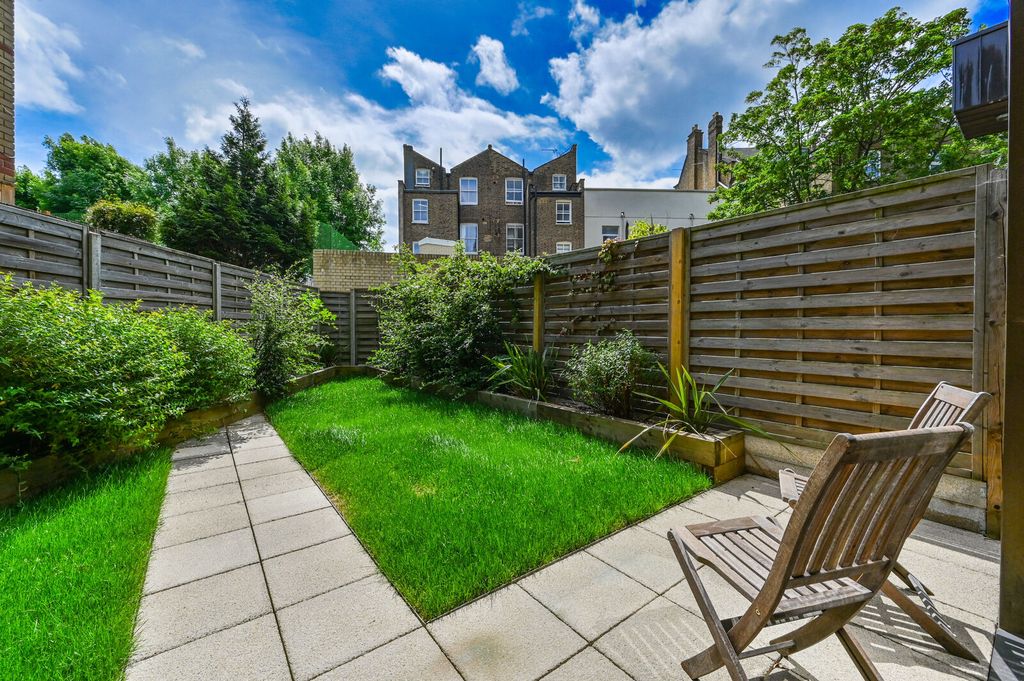 Property photo 2 of 12