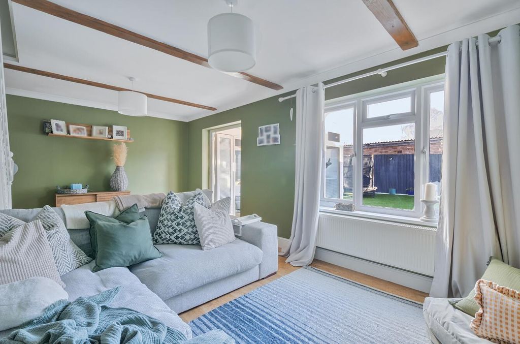 Property photo 2 of 19 1383792-22-691Df96842305-Arw-1.Jpg