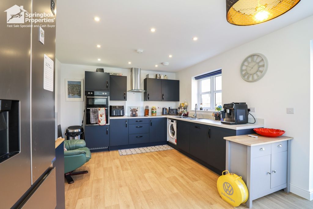 Property photo 3 of 12 Image 2