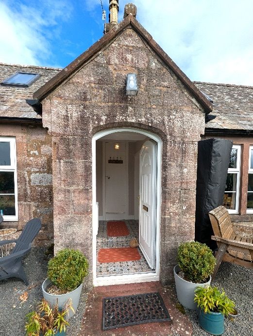 Property photo 2 of 32