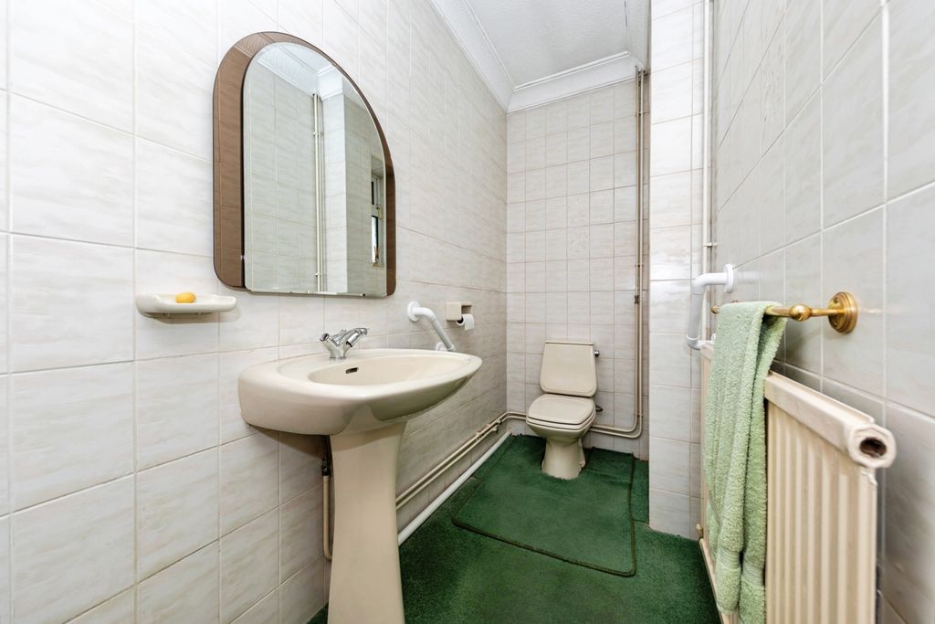 Additional image 10 of 3 bed bungalow for saleCwmbach Road, Llanelli, Carmarthenshire SA15