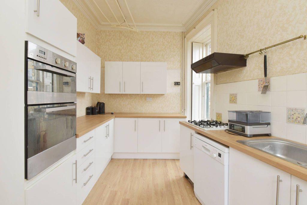 Property photo 3 of 23