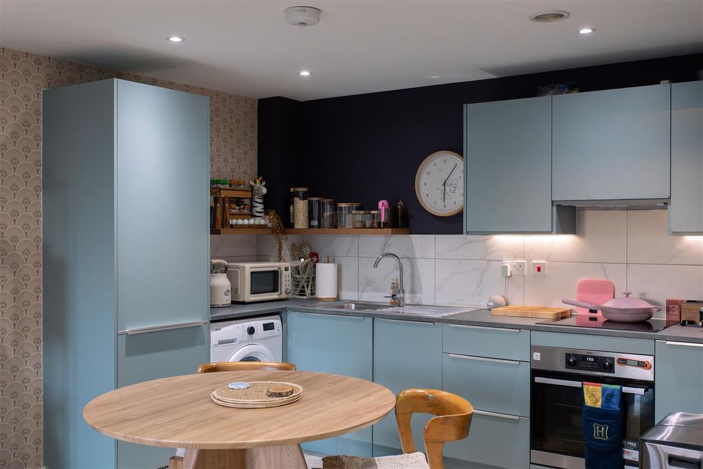 Property photo 3 of 18 2N4A5436.Jpg