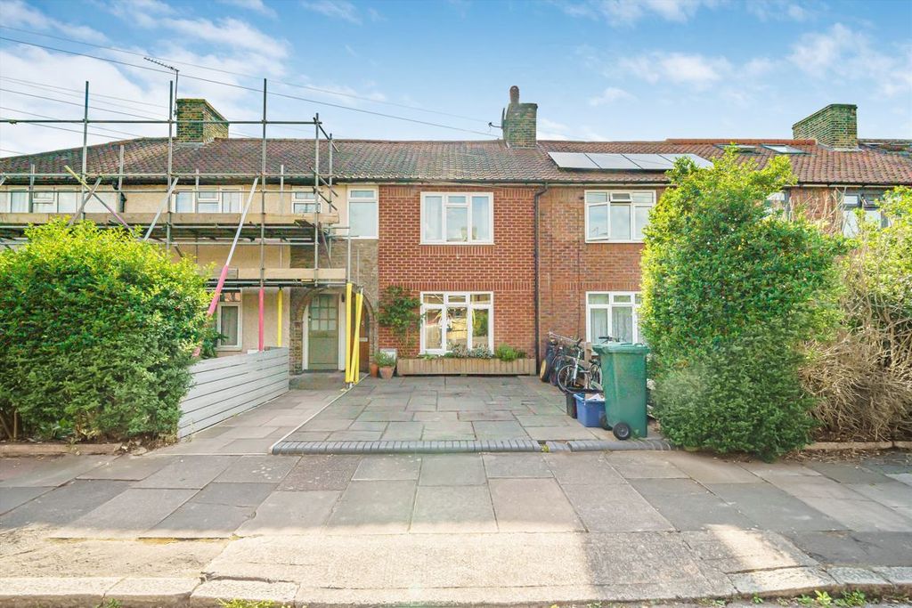 Property photo 1 of 10