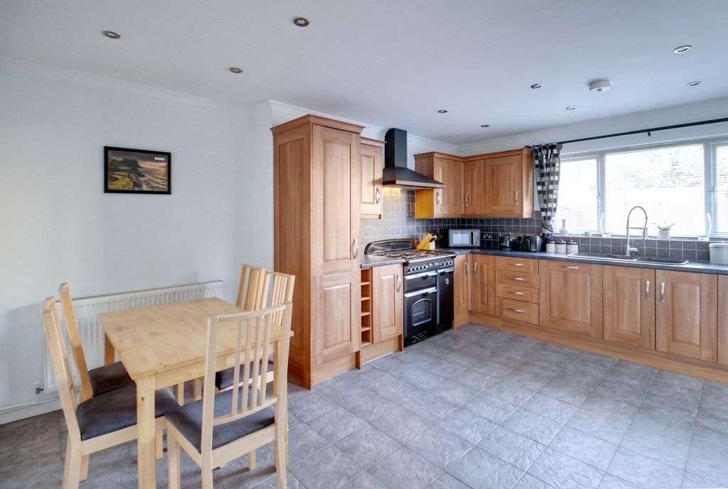 Additional image 4 of 3 bed terraced house for saleChurch View, Aveley, South Ockendon RM15
