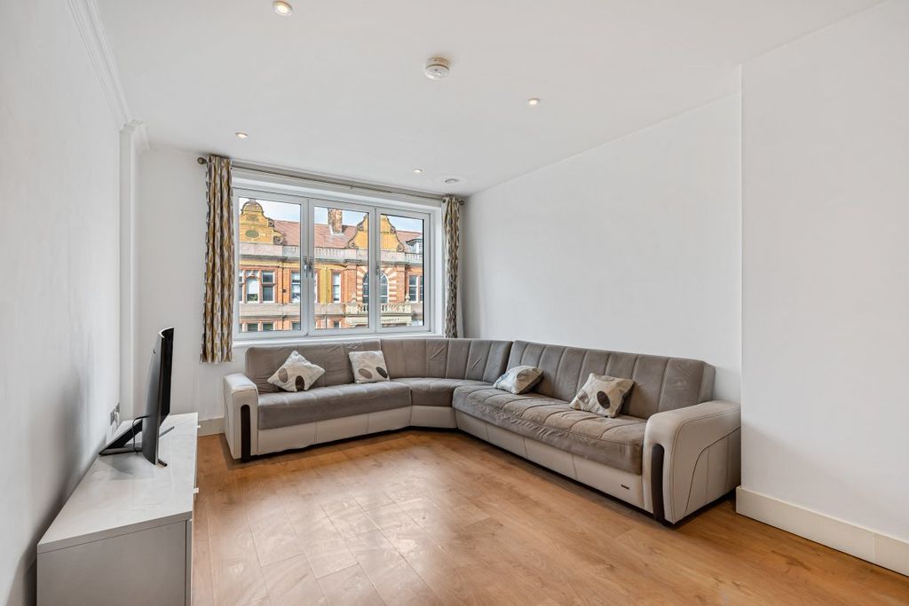 Property photo 3 of 14