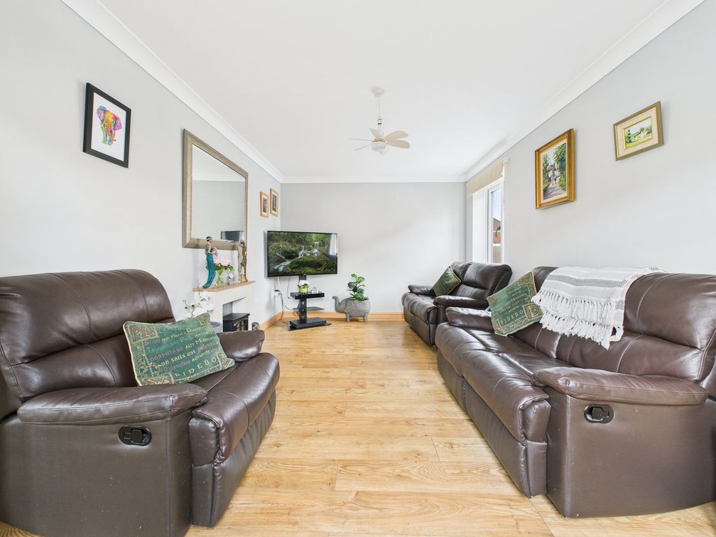 Property photo 3 of 22