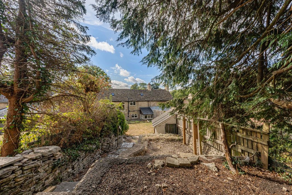 Property photo 2 of 23 Picture No. 19