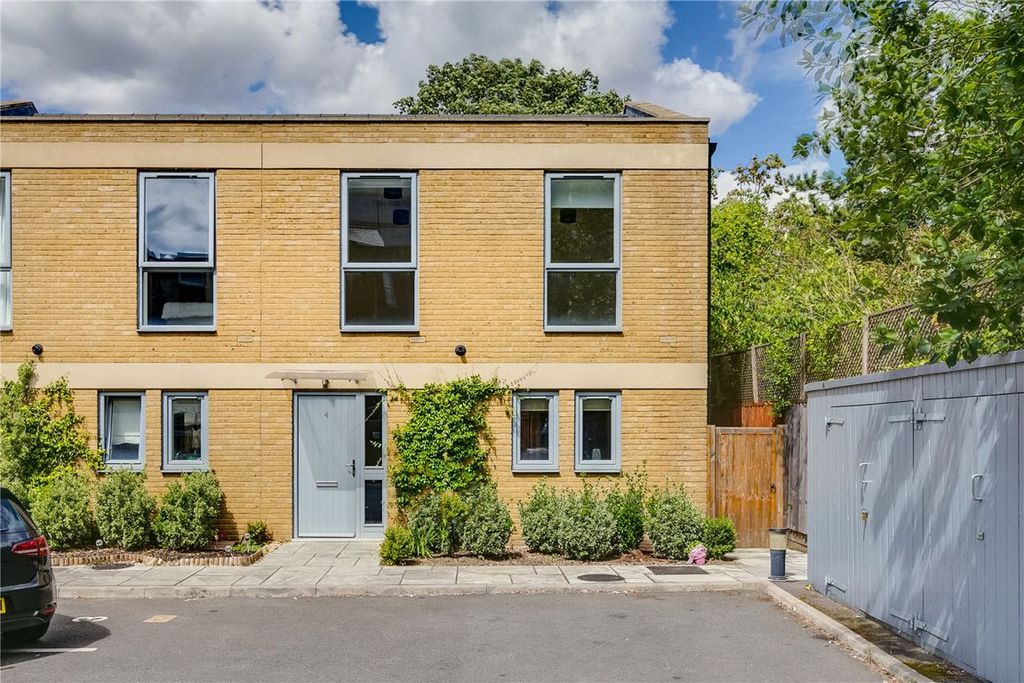 Property photo 1 of 6