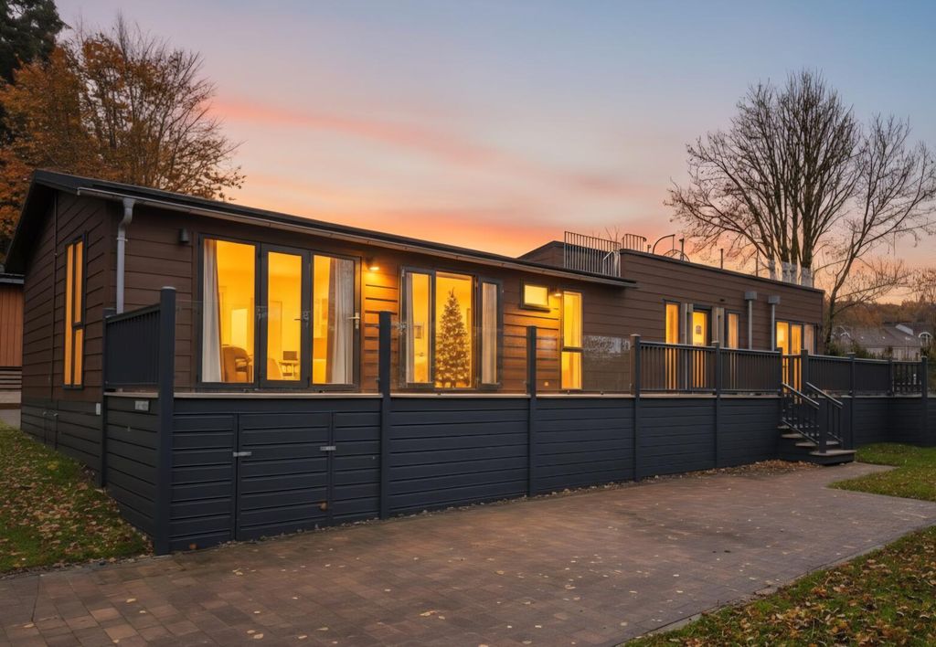 Property photo 1 of 18 Main Photo