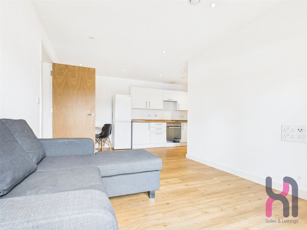Property photo 2 of 8 Picture No. 06