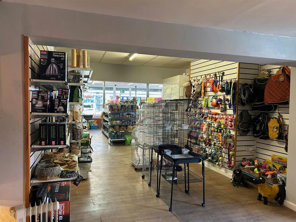 Property photo 2 of 8 4.Jpg