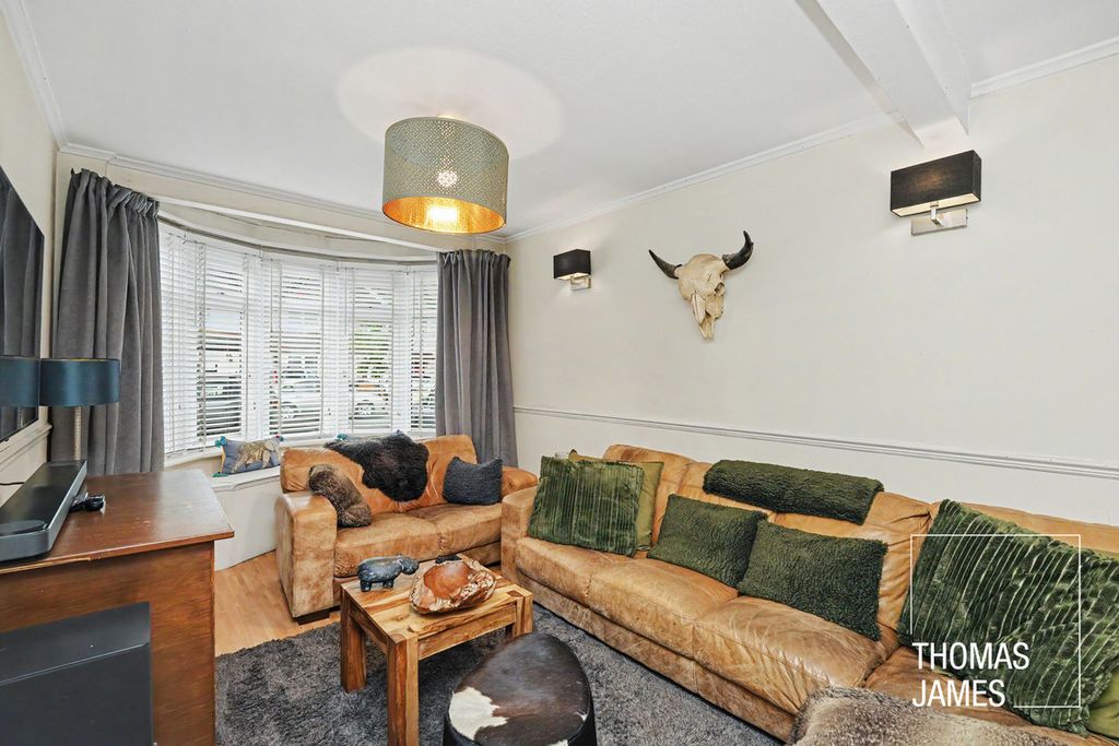Property photo 3 of 7
