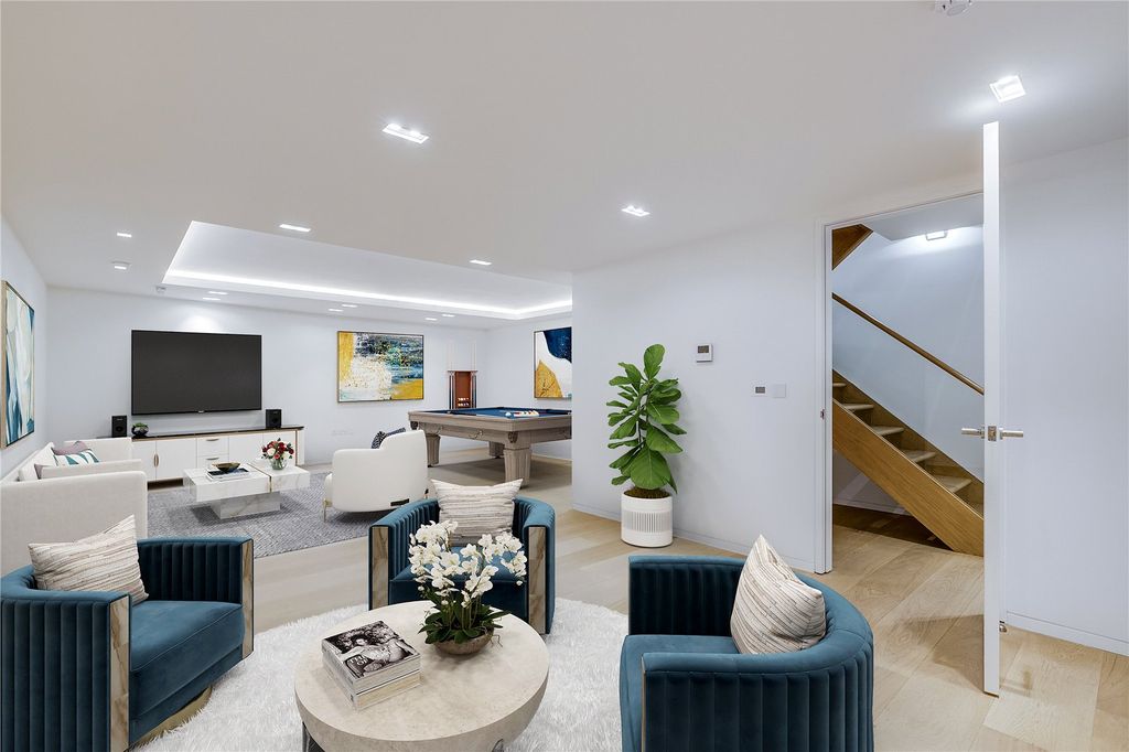 Property photo 3 of 15 Reception