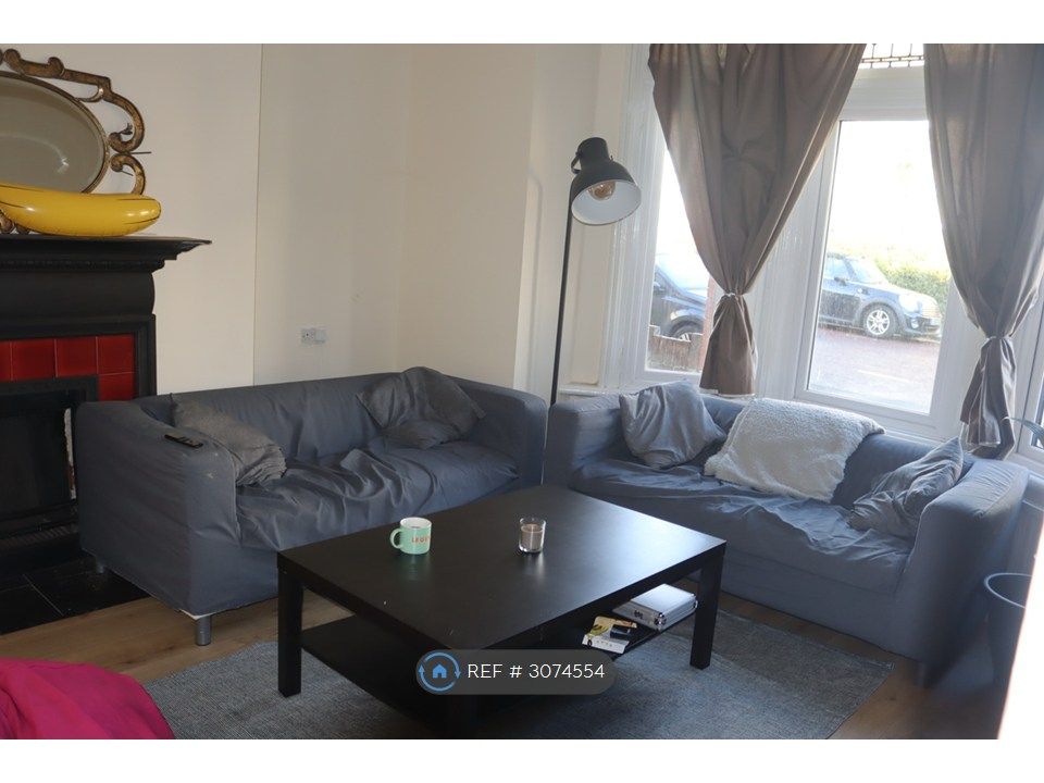 Property photo 2 of 17