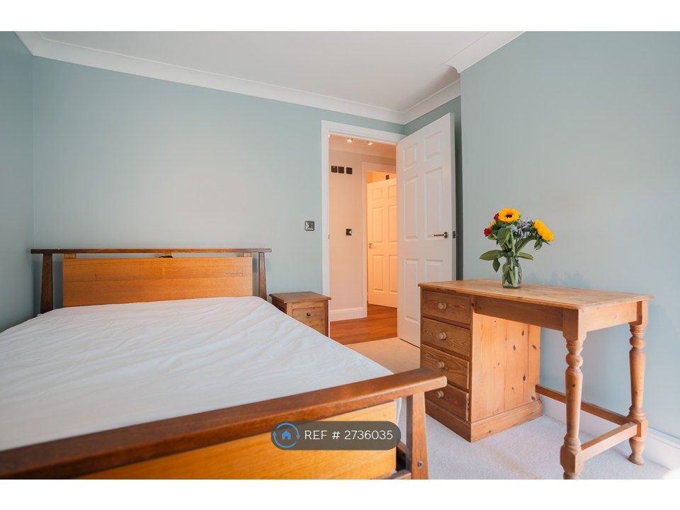 Property photo 2 of 13 Bedroom 1