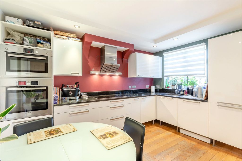 Property photo 3 of 18 Picture No. 32