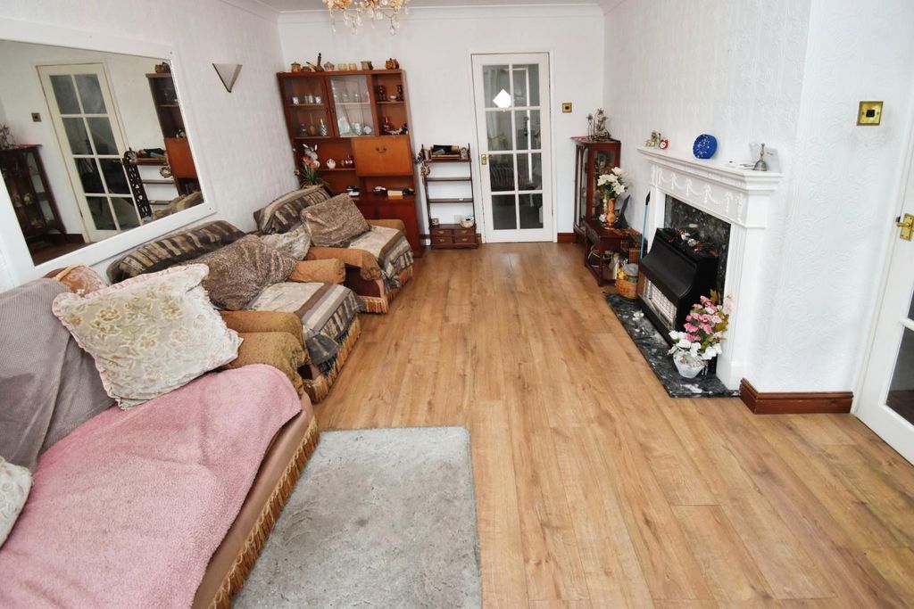 Property photo 3 of 13 Living Room