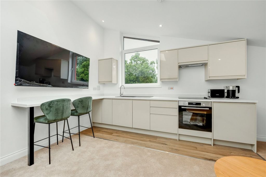 Property photo 2 of 10 Picture No. 08