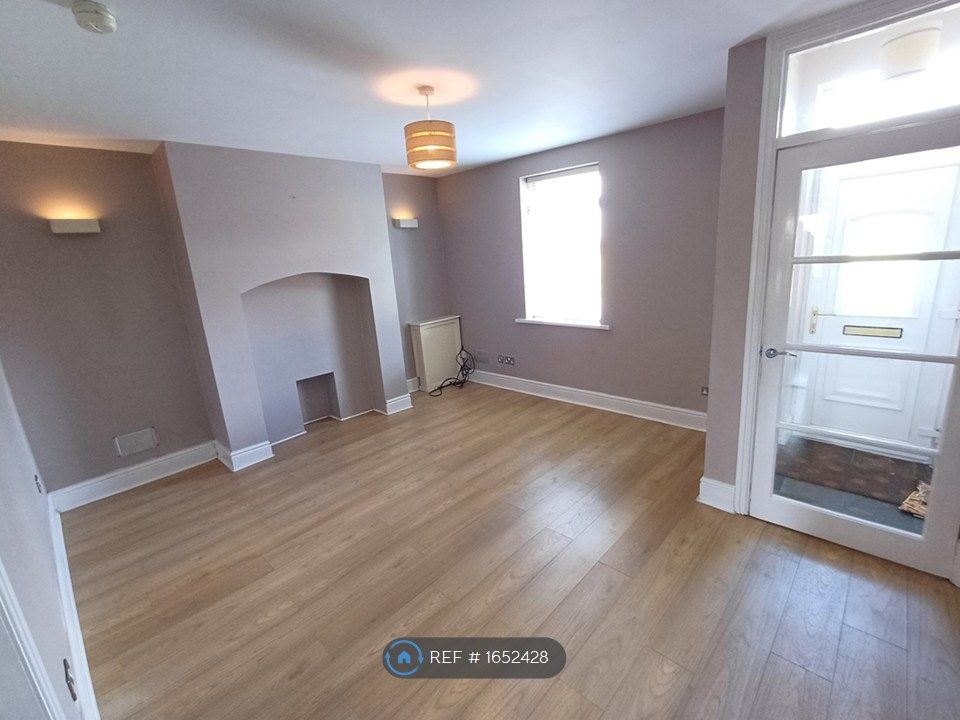 Property photo 1 of 13 Living Room Image 1