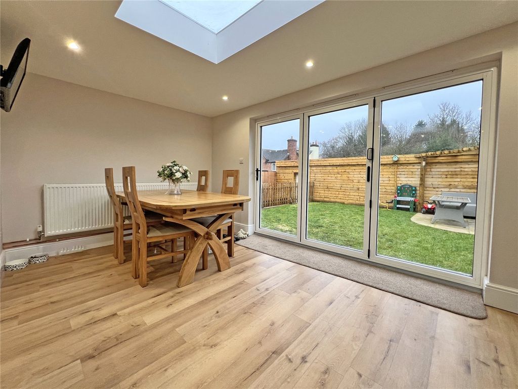 Property photo 3 of 23 Picture No. 14