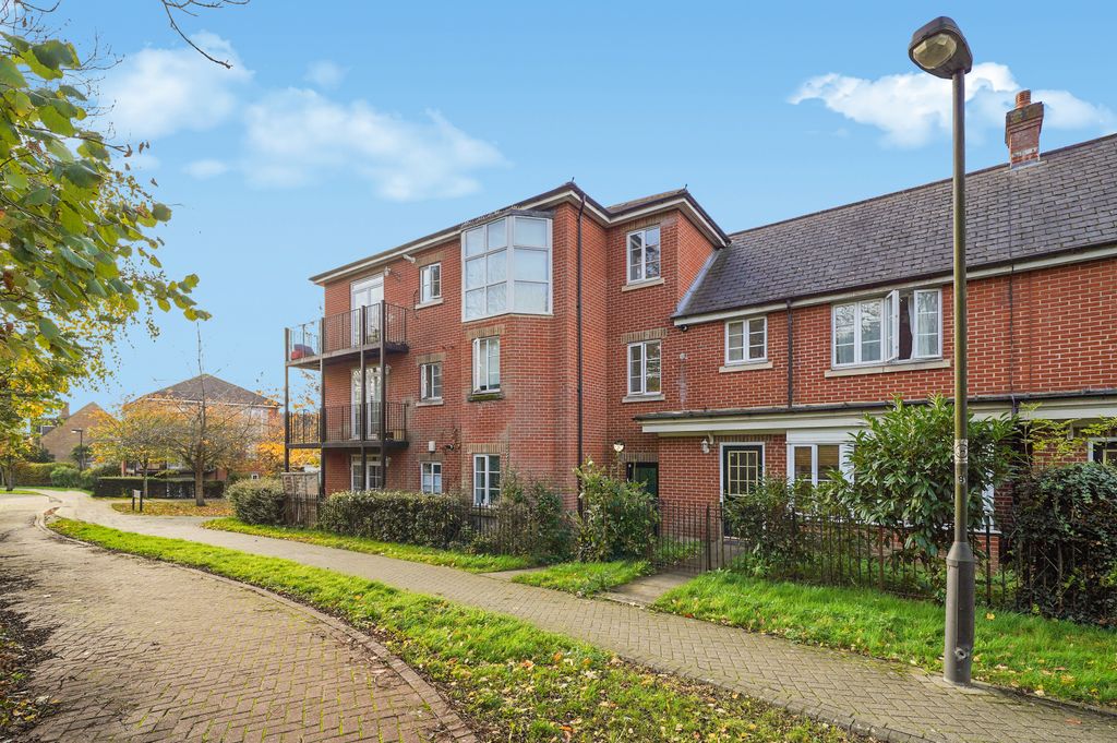 Property photo 2 of 16