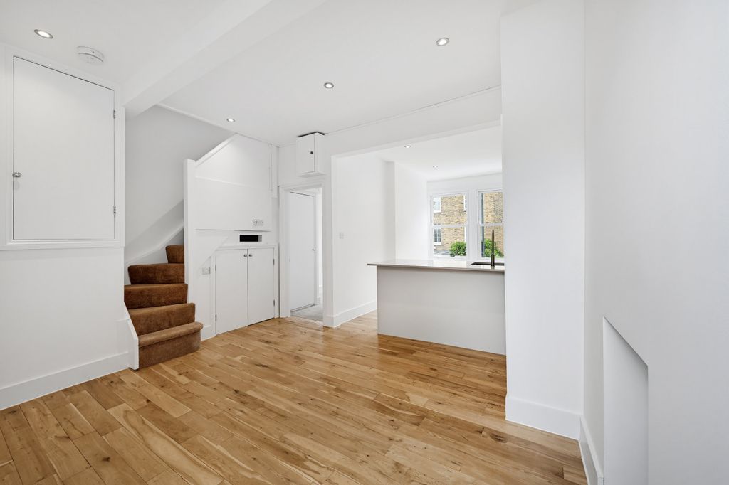 Property photo 3 of 12 Reception Room