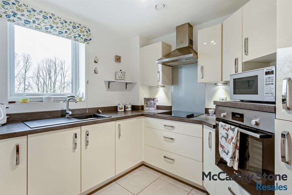 Additional image 6 of 2 bed flat for saleElizabeth Place, Trimbush Way, Market Harborough LE16