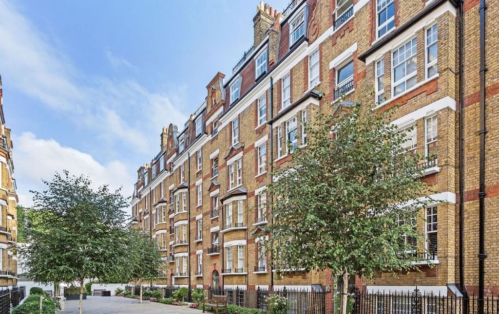 Property photo 1 of 9 1