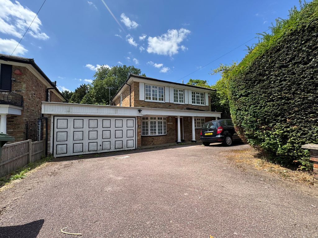 Property photo 1 of 4